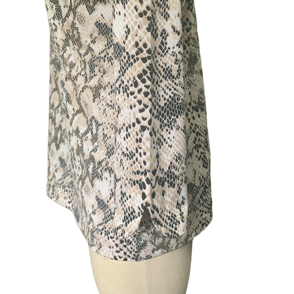 Sport Haley 1/4 Zip Top Long Sleeve Animal Print/Snakeskin Sz M #48H - Picture 5 of 10